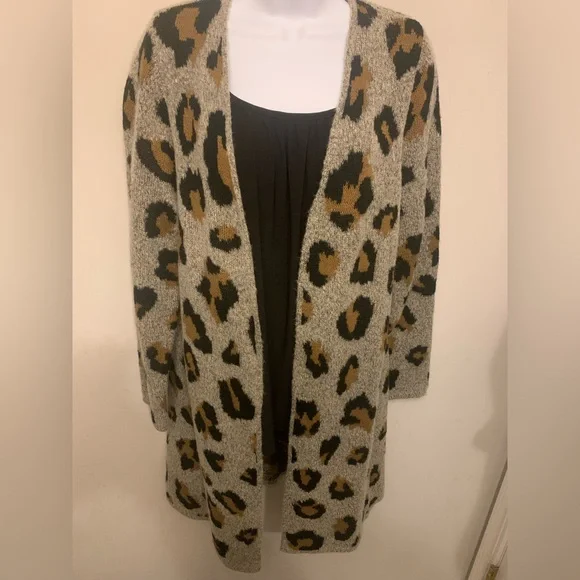 NWOT Apt 9 Animal Print Long Open Front Cardigan Sz Medium - Picture 3 of 10